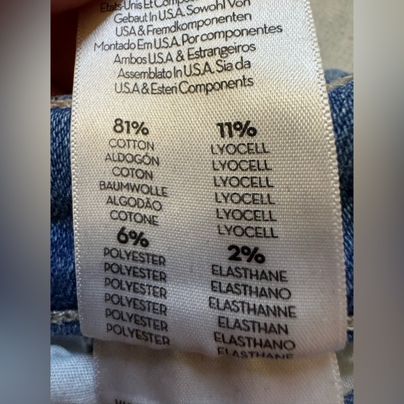 MOTHER The Weekender Frayed Flare Jeans in First Mate - Size 29 - Picture 10 of 15